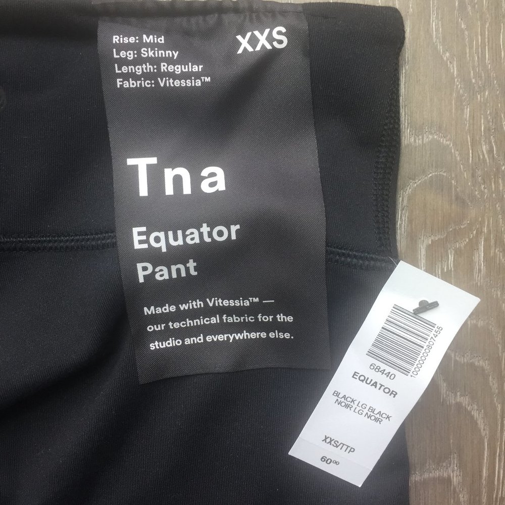 TNA/Aritzia Equator Mid Rise Pant - Picture 3 of 3